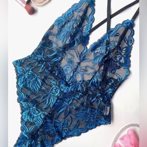 🔅‼️💋Peacock Blue Lace Mesh Black Criss cross Teddy